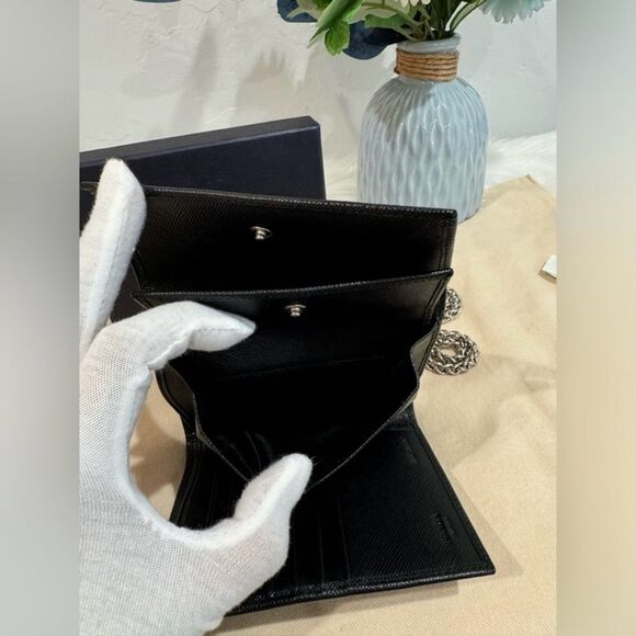 NEW PRADA Saffiano Leather Trifold Wallet - Picture 9 of 16